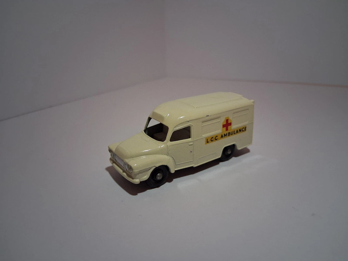 Lesney Matchbox No.14 Lomas Ambulance - Vintage Die-Cast Collectible Toy